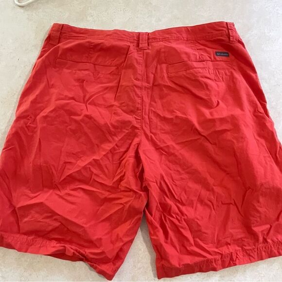 Columbia Other - Columbia Mens Shorts size  36 10L golf fishing performance